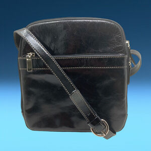 Vintage Y2K Aurielle Black Leather Multi Compartment Crossbody Bag Purse Travel